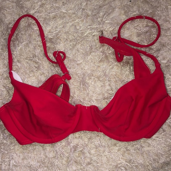 Bathingsuit - Picture 2 of 2